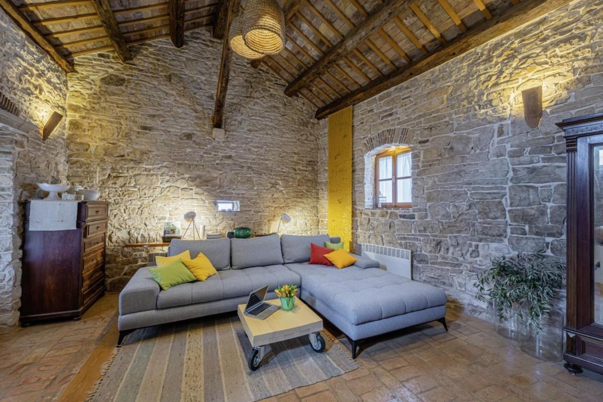 Una in Kranjčići - Haus für 5-6 Personen Svetvinčenat Exterior foto